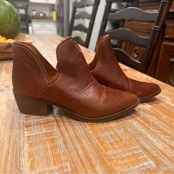 Steve madden Brown Leather Ankle Boots size 6.5 - Picture 7 of 9